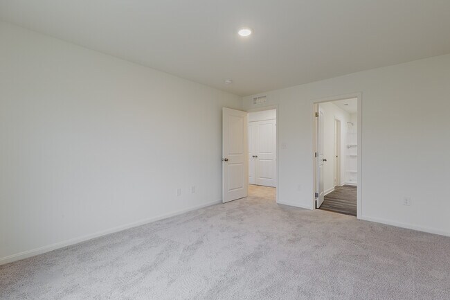 Foto del edificio - 141 Red Hawk Dr