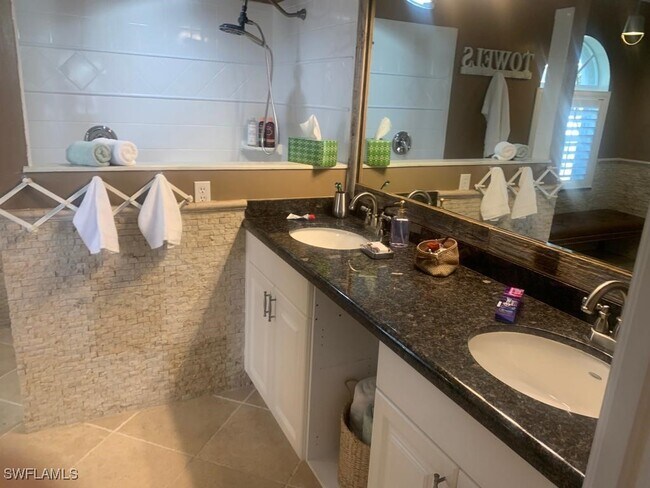 Foto del edificio - 1499 Vintage Ln