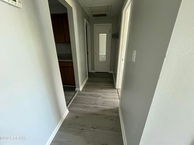 Foto del edificio - 1850 S Park Ave