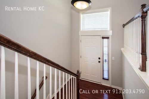 Foto del edificio - 23815 W 126th Terrace