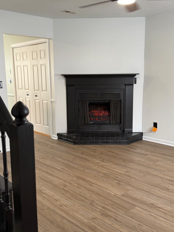 Foto del edificio - 350 Haven Dr