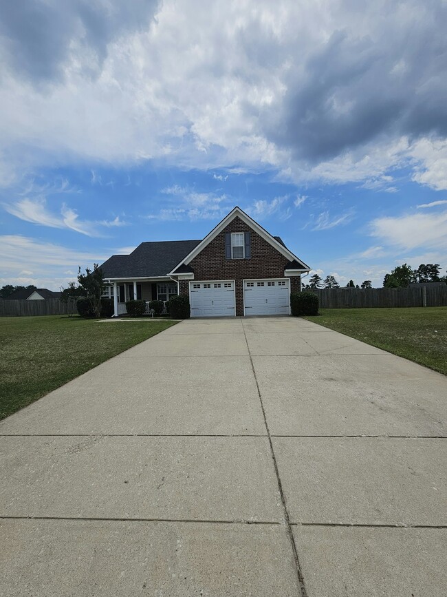 Building Photo - 389 Ivywood Ln