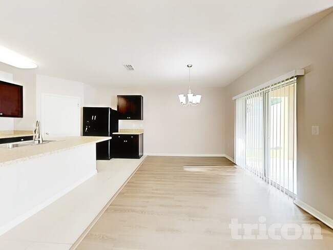 Foto del edificio - 2449 Valhalla Dr