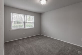 2BR,1BA,- 925SF - Lake Village