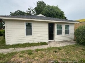 Building Photo - 2212 Murchison Rd