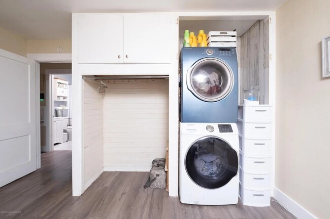 Building Photo - 4205 Bowie St