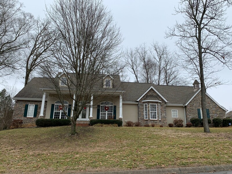 Foto principal - 613 Davis Acres Dr