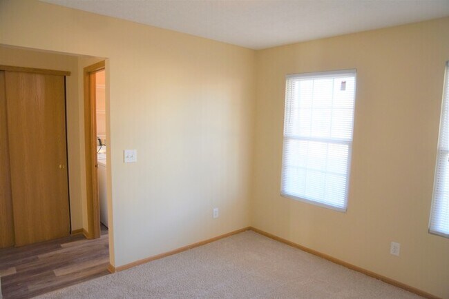 Foto del edificio - 4 Bedroom Condo in Villages of Polaris Park!