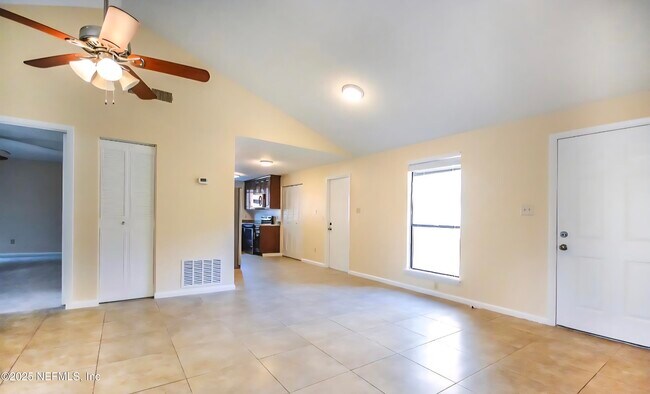 Foto del edificio - 3482 Docksider Dr N