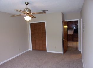 Building Photo - Pensacola sweet home