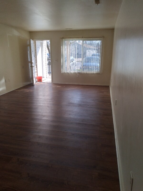 333 N Rochester Rd Unit 5, Clawson, MI 48017 Apartment for Rent in