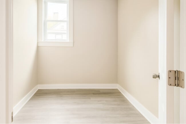 Foto del edificio - 7 Main St