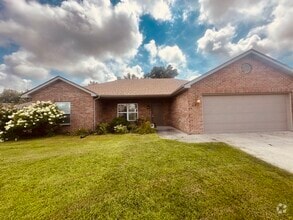 Building Photo - 285 Brookstone Dr