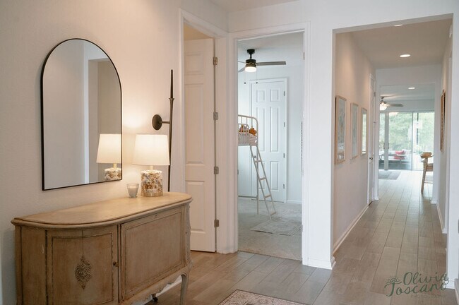 Foto del edificio - 1078 Persimmon Dr