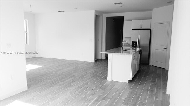 Foto del edificio - 13242 SW 270th Ter