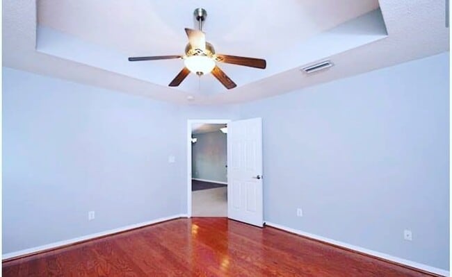 Building Photo - 21565 Palmer Ct