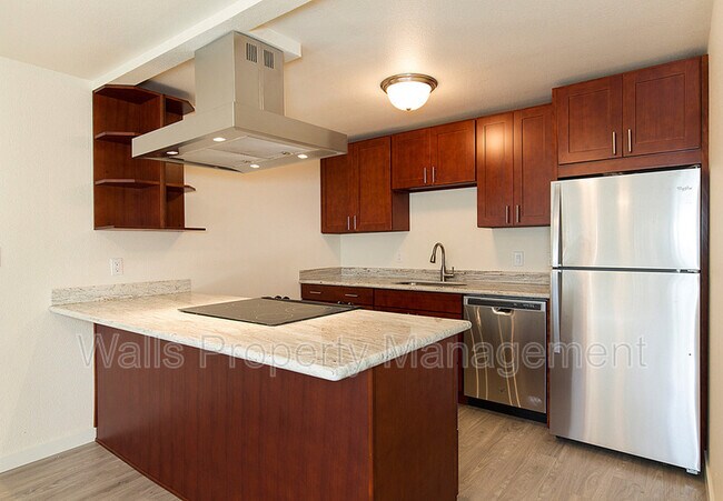 Foto del edificio - 2525 Minor Ave E