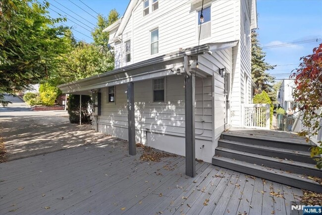 Building Photo - 46 Garden Pl