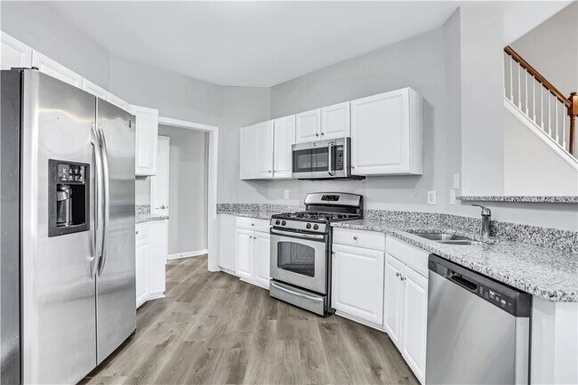 Building Photo - 1179 Cool Springs Dr
