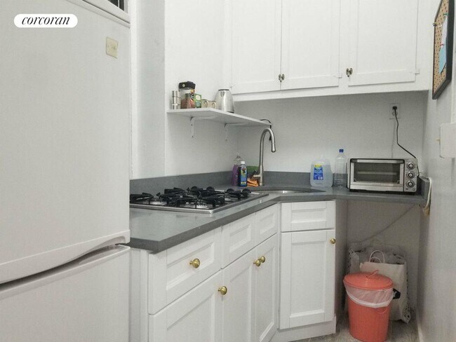 Foto del edificio - 26 W 97th St