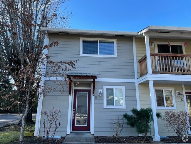 Building Photo - 1706 Avalon Dr