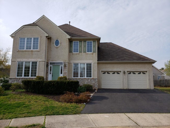 Building Photo - 77 Brent Dr