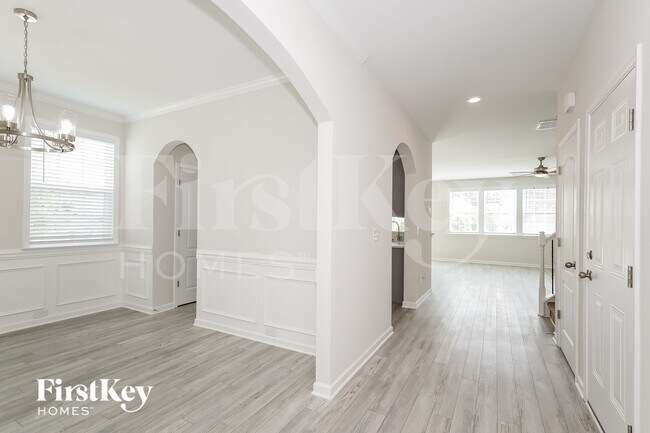 Foto del edificio - 2641 Kinmere Dr