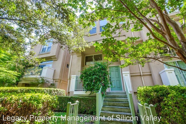 Building Photo - 3 br, 2.5 bath House - 131 Irene Court