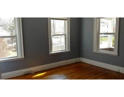 Building Photo - 24 Esty St