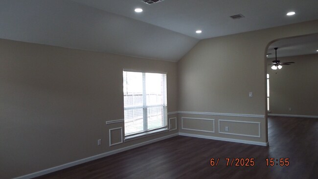 Foto del edificio - 4107 Grovetree