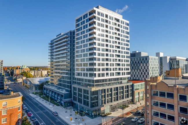 Building Photo - 80 Bond Street East