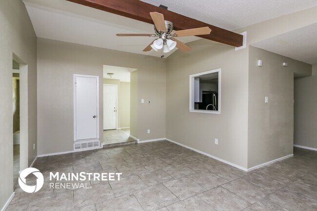 Building Photo - 221 Highridge Dr