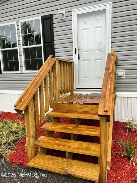 Building Photo - 520 Hickory Nut Trail