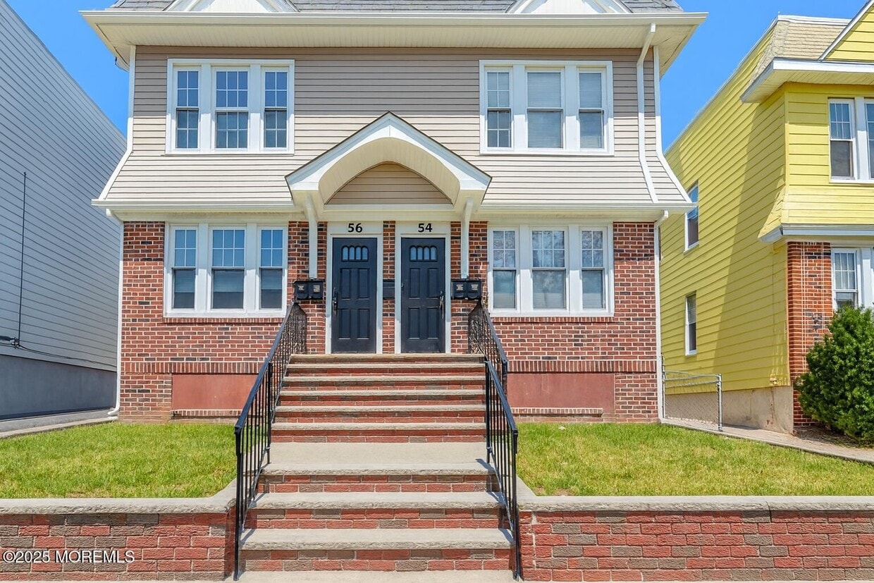 Primary Photo - 56 Lindsley Pl