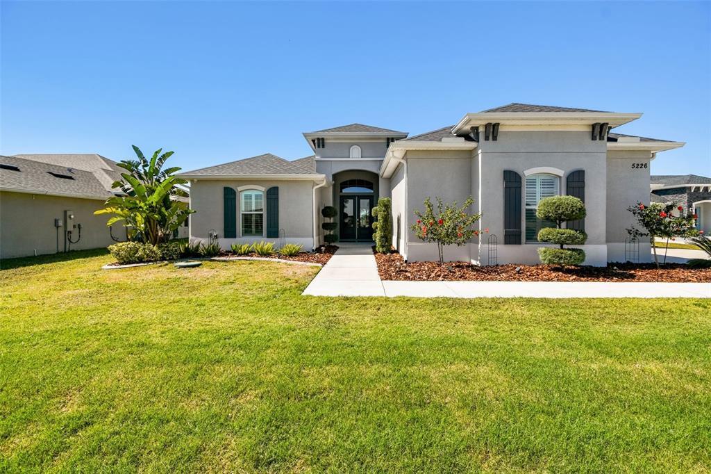 Foto principal - 5226 Lake Venice Dr