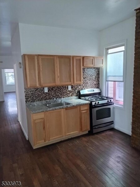 Foto del edificio - 157 Myrtle Ave