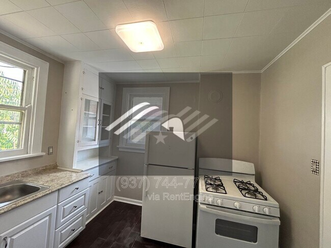 Foto del edificio - 5563 Bosworth Pl