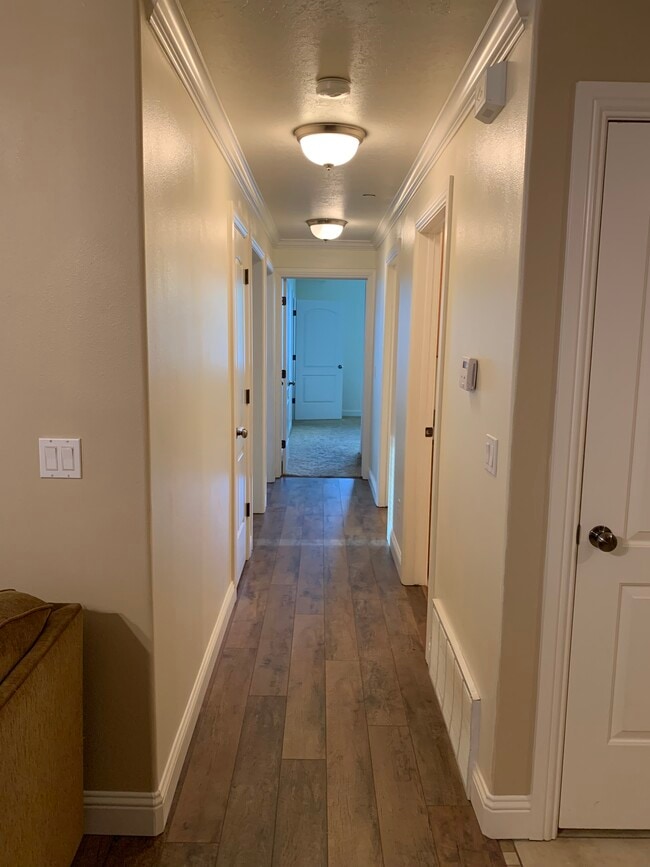 Building Photo - 209 N 1200 W