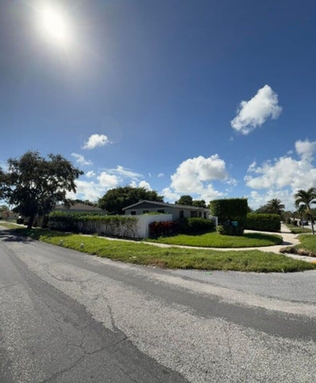 Foto del edificio - 212 NW 11th Ave