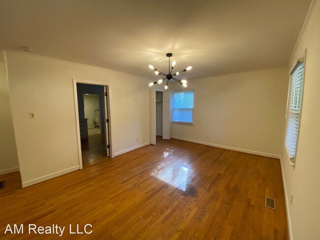 Foto del edificio - 2 br, 1 bath House - 2201 Finchley Drive