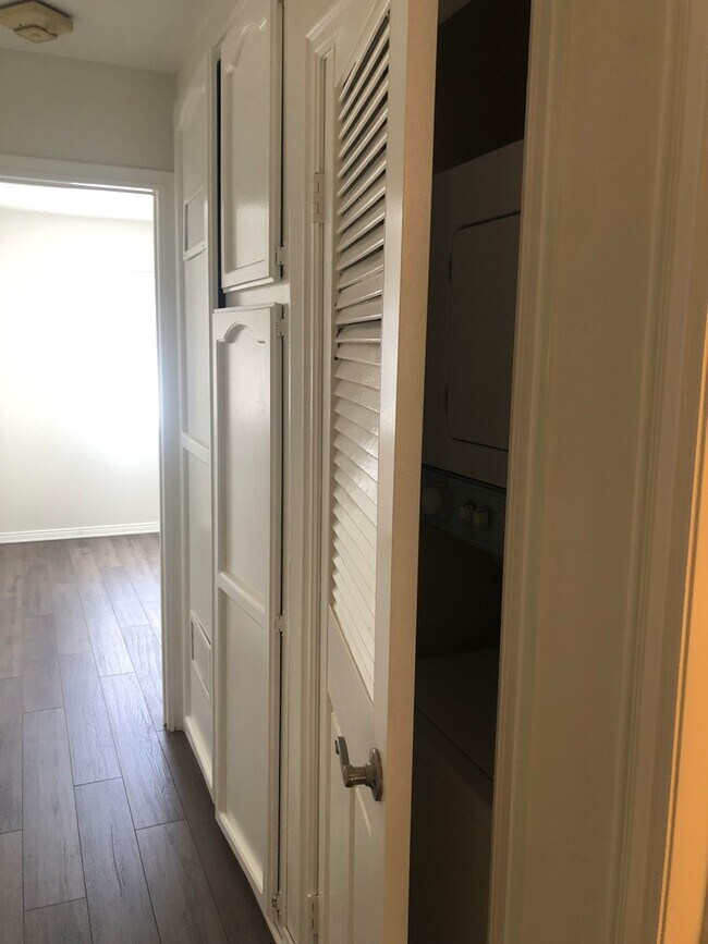 Foto del edificio - Los Caballeros #313