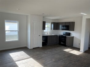 Building Photo - 256 Rd 5138