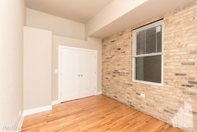 Foto del edificio - 2723 N Halsted St