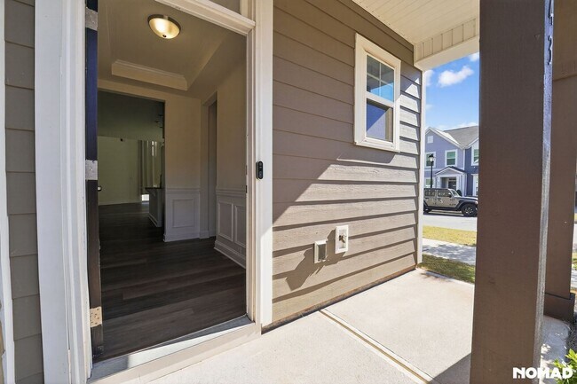 Foto del edificio - 5543 Harris Cove Dr