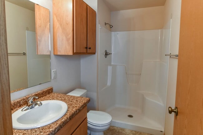 Building Photo - River Trail Estates - Half Off Security De...