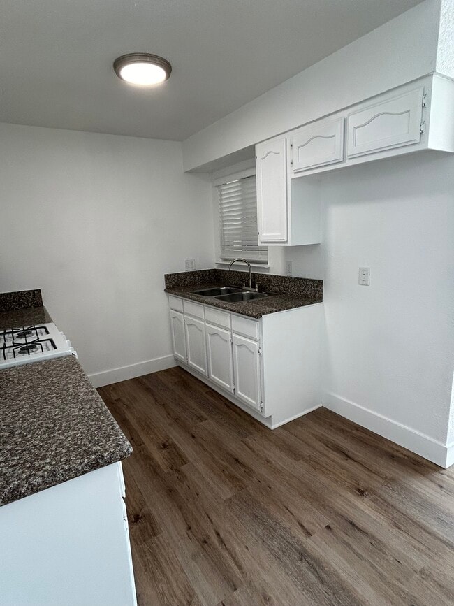 Foto del edificio - 1500 E Kay St