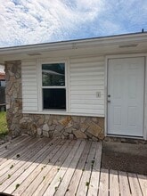 Building Photo - 6218 Hilltop Ave