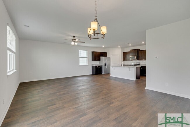 Building Photo - 318 Hogan Dr