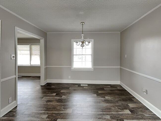 Foto del edificio - 1432 Mt Gallant Rd