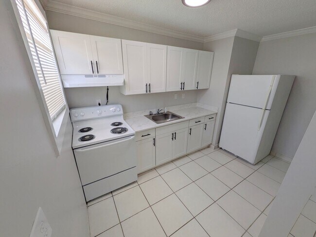 Foto del edificio - 500-504 Northwood Rd